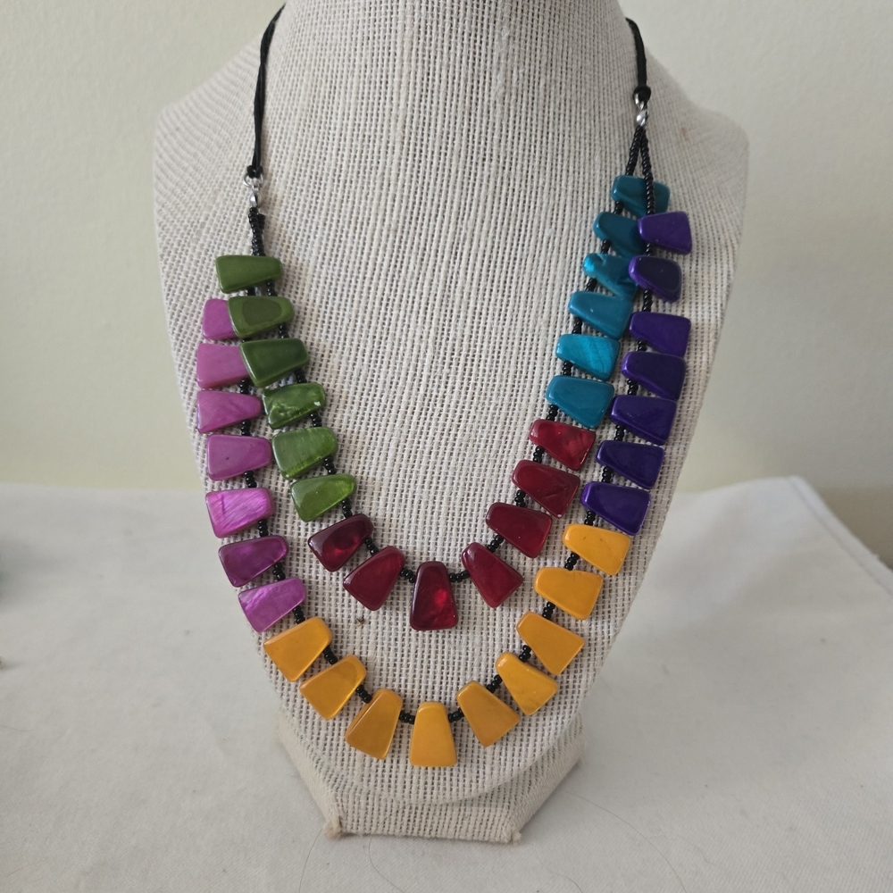 Multicolor Beaded Teeth Shaped Statement Necklace